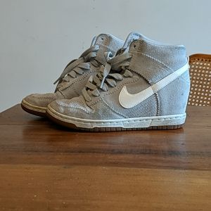 Women's Nike Airforce 1 platform sneakers